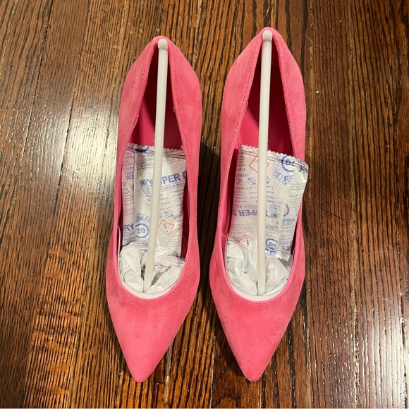 Marc Fisher suede pink block heels NEW - Picture 2 of 6